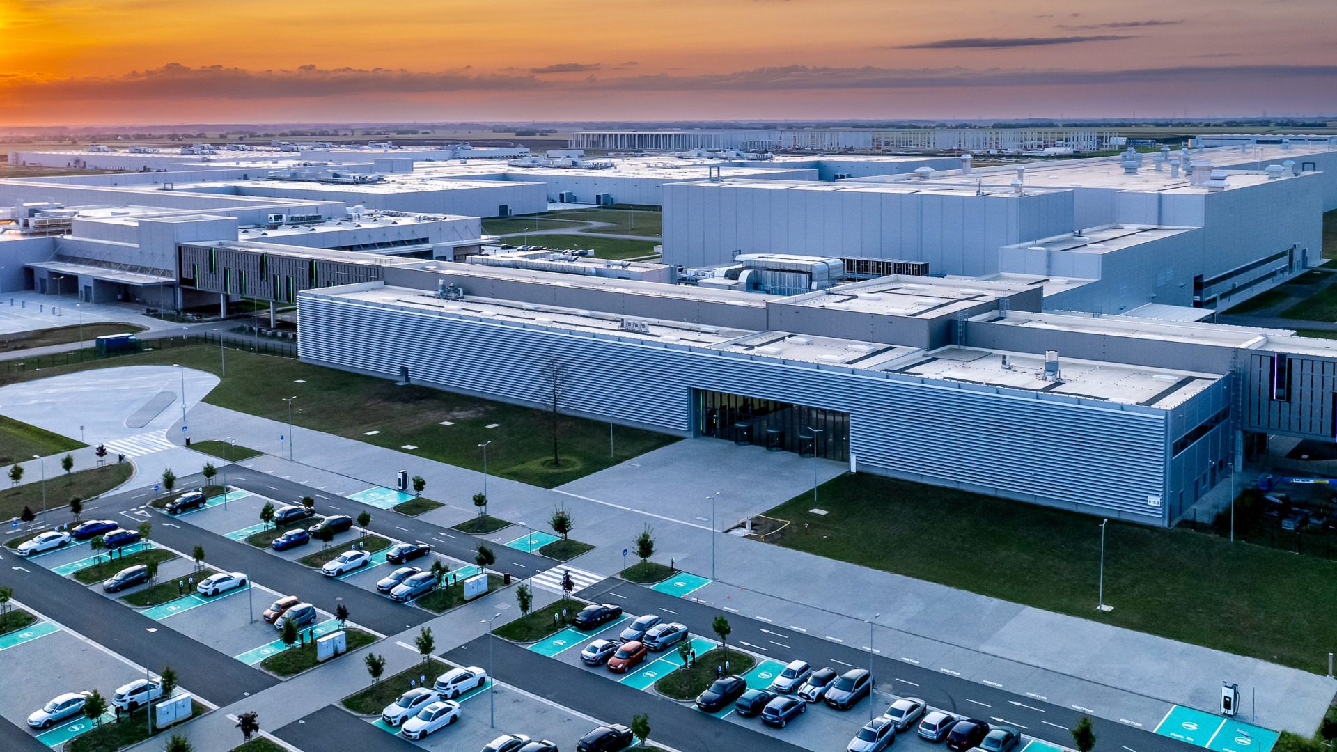 BMW Group Plant Debrecen — BMW Group